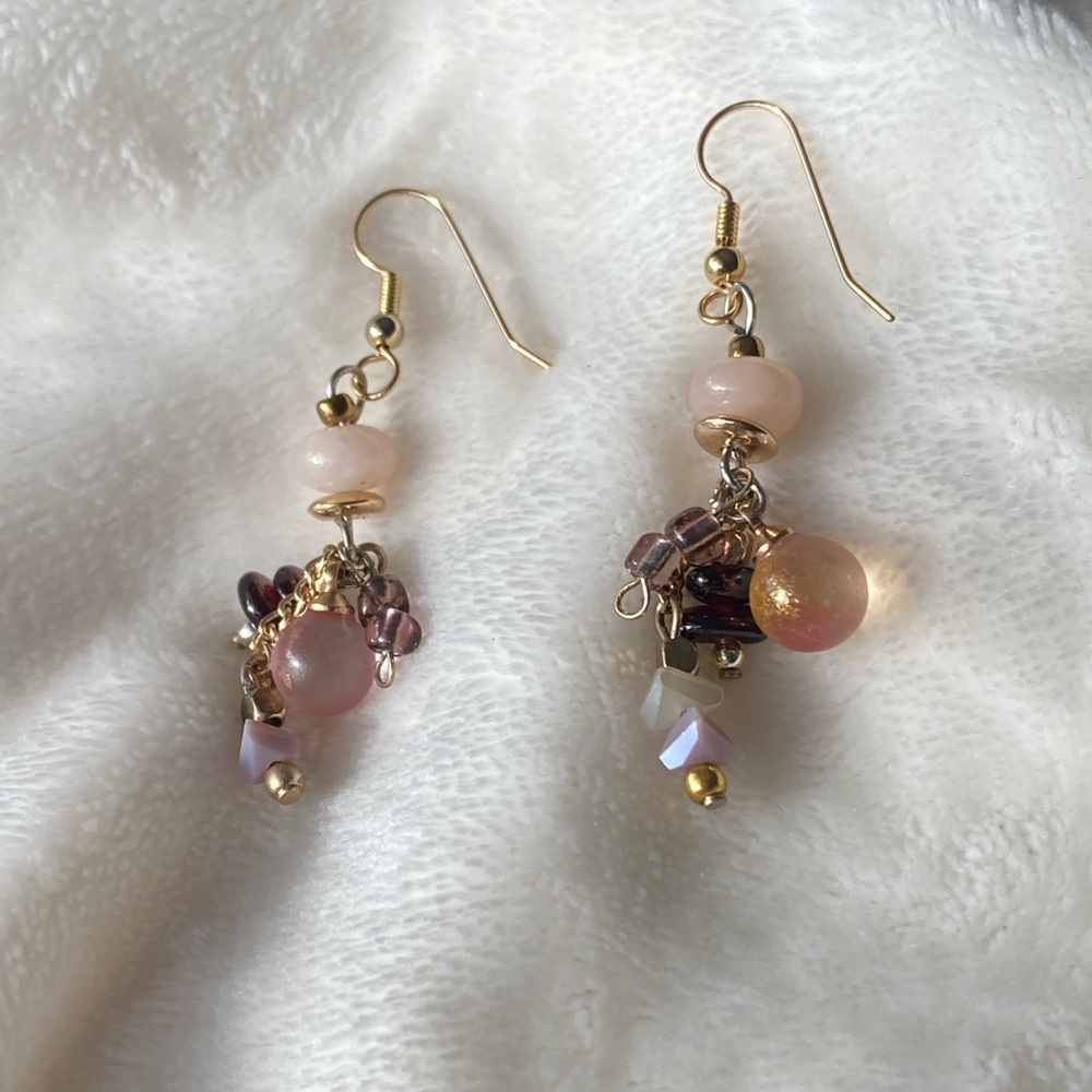 NEW MAGNETIC HEALING Gold and Pink Dangle Earrings - Picture 5 of 6